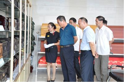 中國殯葬協會會長李建華來濟南館指導工作